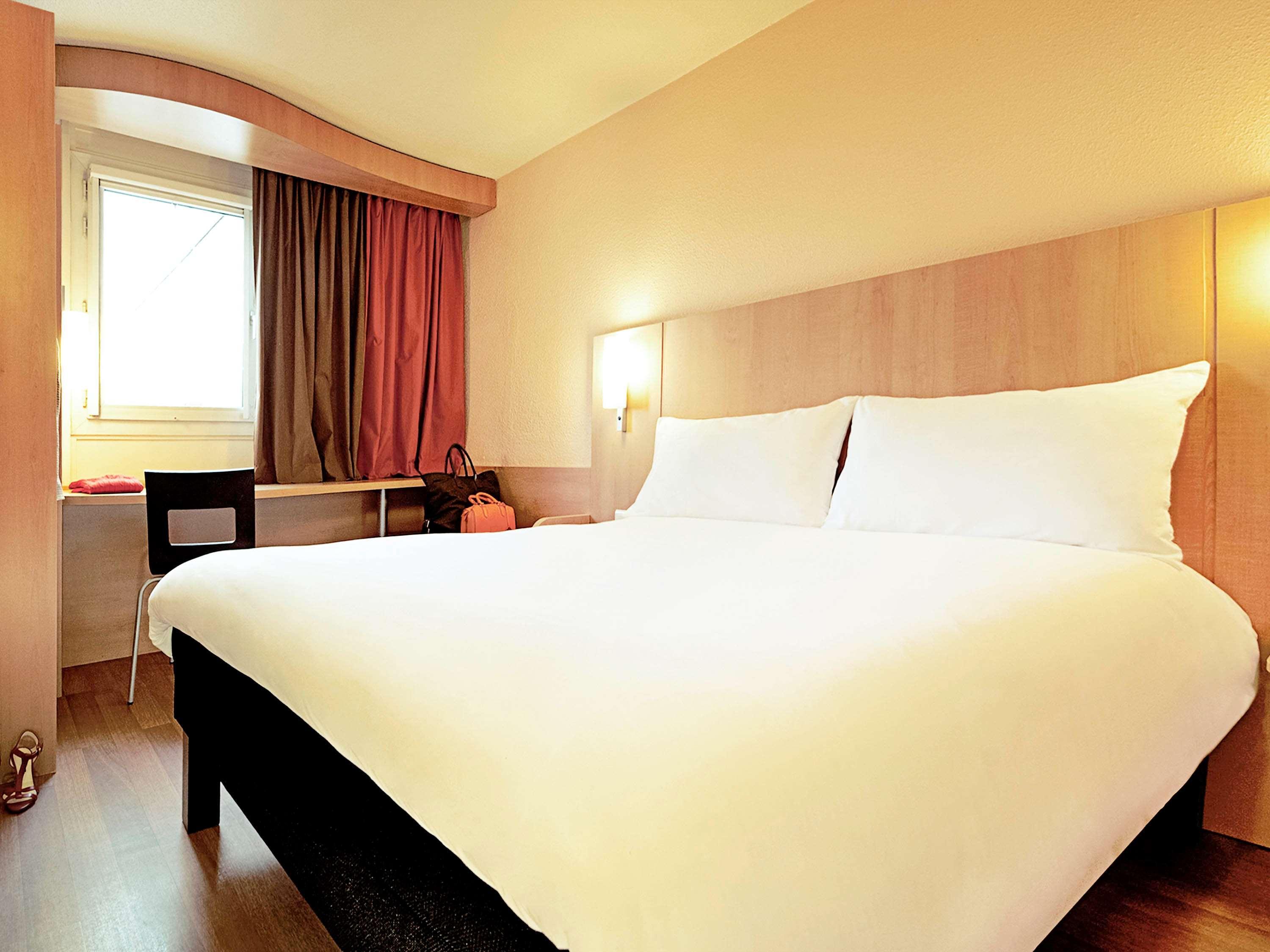 Готель Ibis Lille Centre Gares Екстер'єр фото