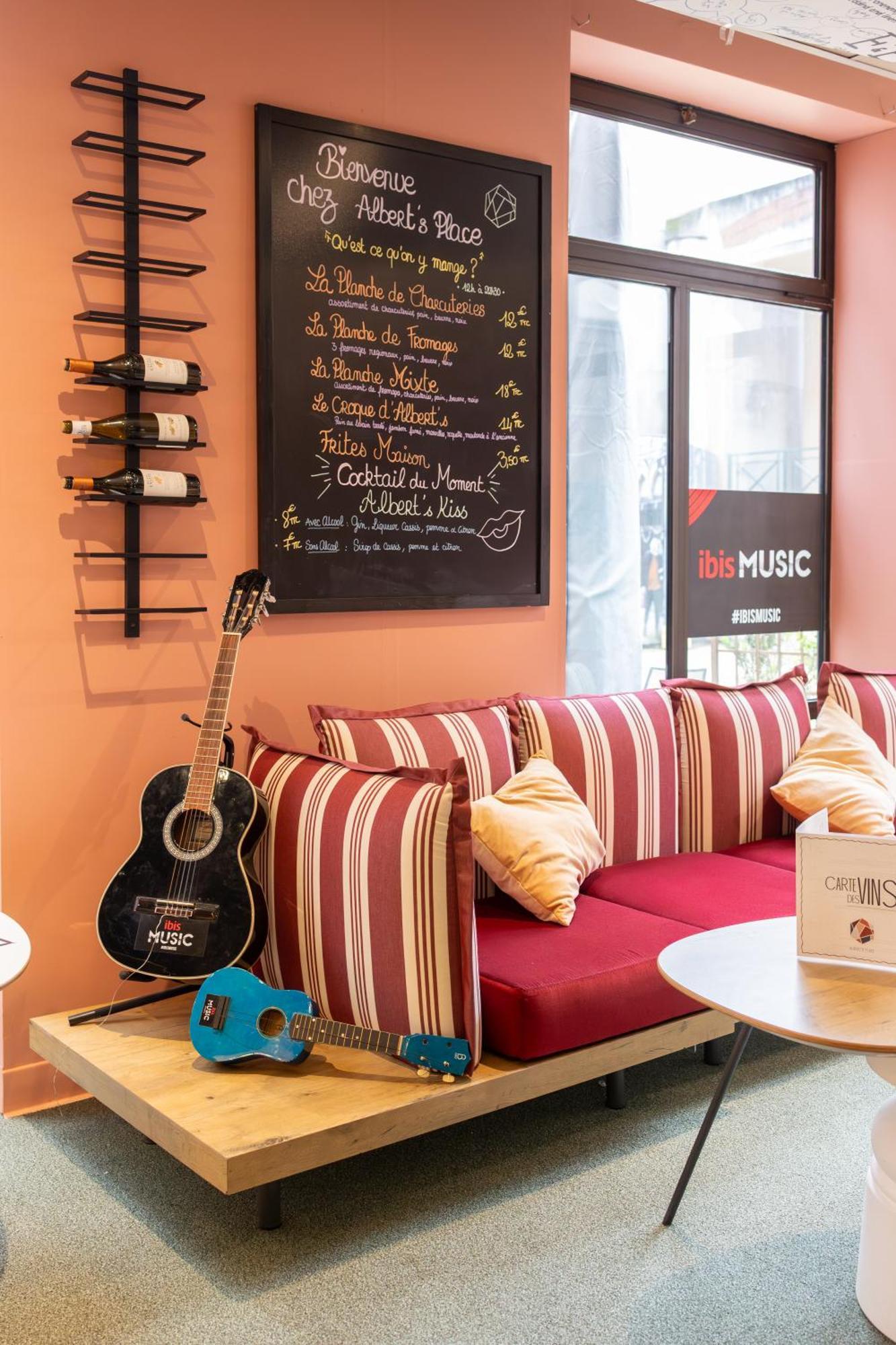 Готель Ibis Lille Centre Gares Екстер'єр фото