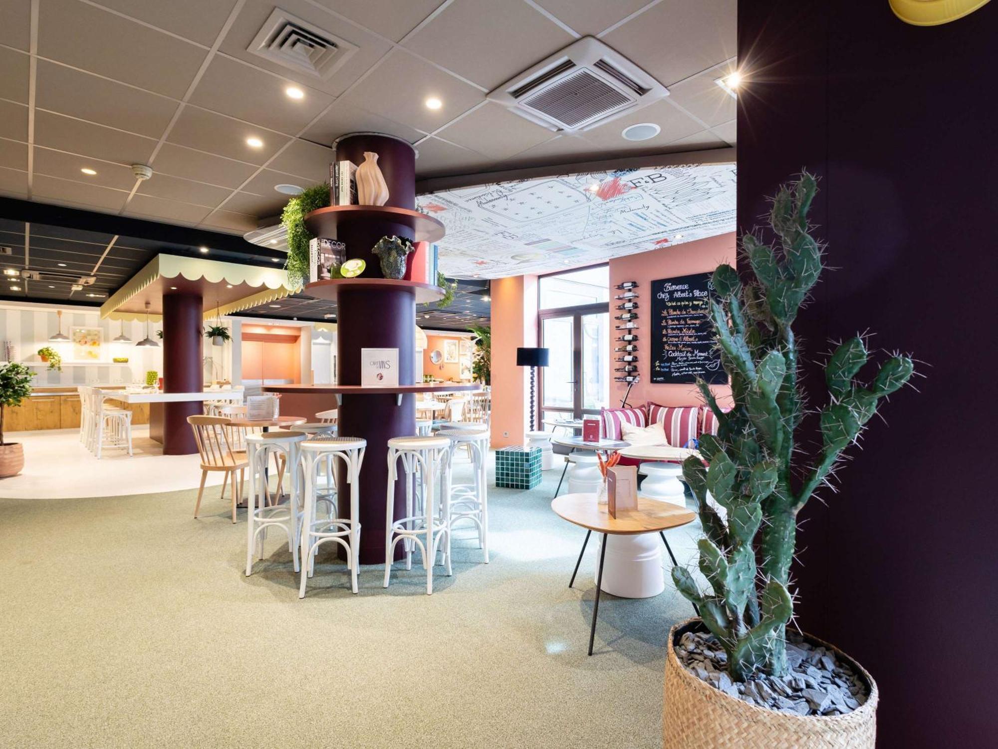Готель Ibis Lille Centre Gares Екстер'єр фото