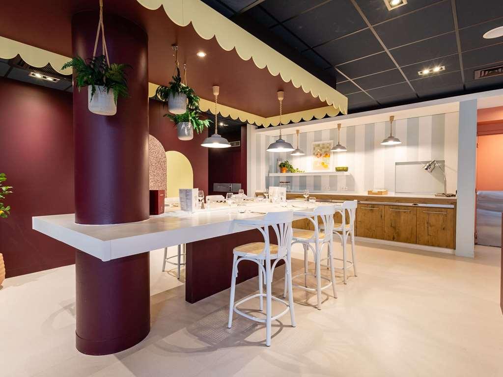 Готель Ibis Lille Centre Gares Екстер'єр фото